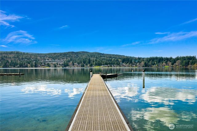 2076 Dellesta Drive, Bellingham, WA 98226