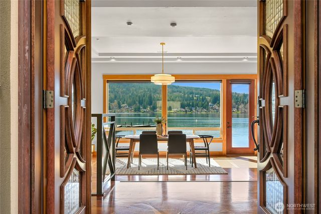 2076 Dellesta Drive, Bellingham, WA 98226