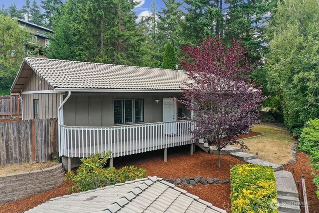9205 Morning Side Drive NW, Silverdale, WA 98383