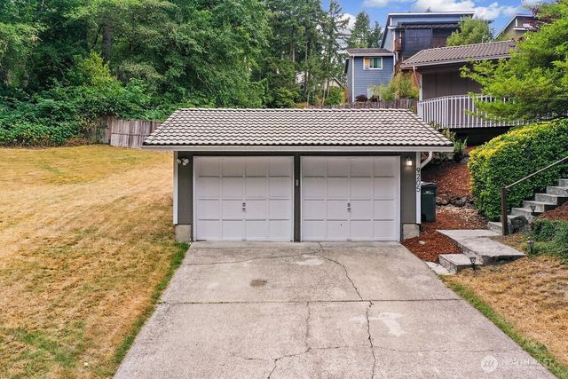 9205 Morning Side Drive NW, Silverdale, WA 98383