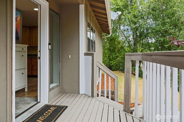 9205 Morning Side Drive NW, Silverdale, WA 98383