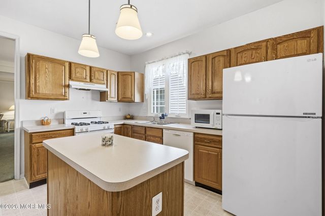 442 Bluebird Drive 442, Monroe, NJ 08831