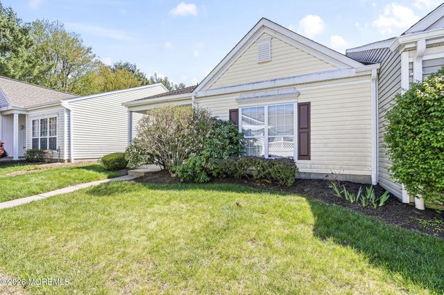 442 Bluebird Drive 442, Monroe, NJ 08831