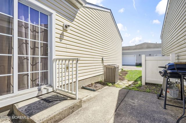 442 Bluebird Drive 442, Monroe, NJ 08831