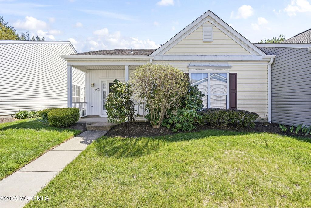 442 Bluebird Drive 442, Monroe, NJ 08831