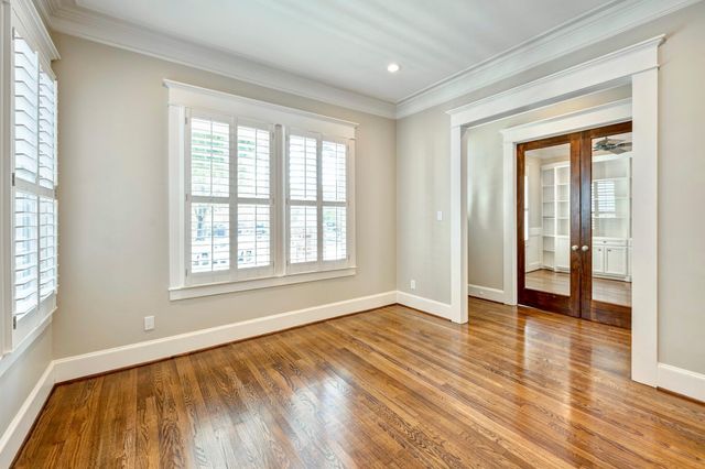 1525 Oxford Street, Houston, TX 77008