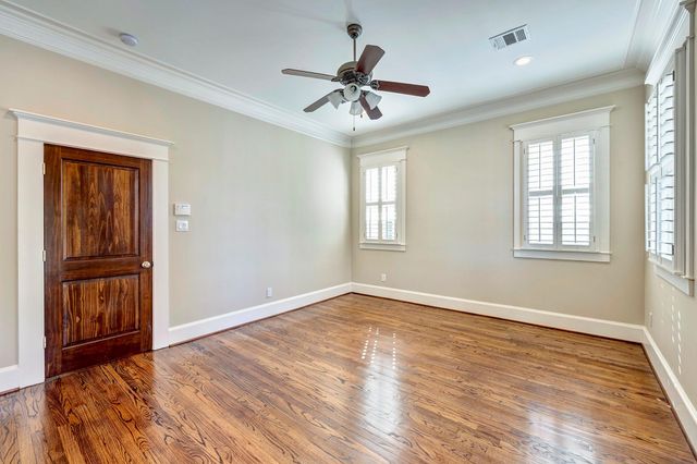 1525 Oxford Street, Houston, TX 77008