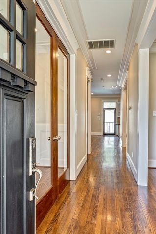 1525 Oxford Street, Houston, TX 77008