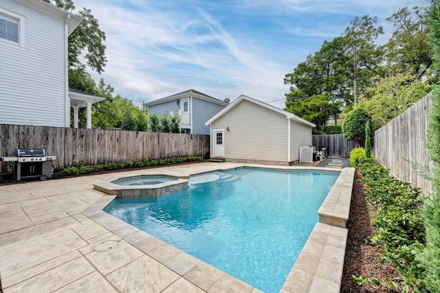 1525 Oxford Street, Houston, TX 77008