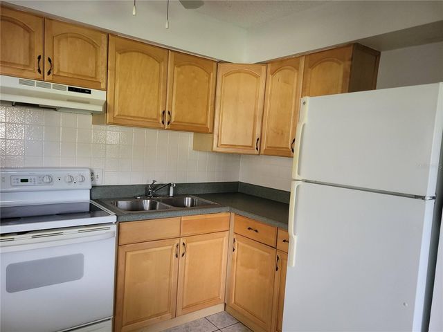 9110 VIA RECREO, New Port Richey, FL 34655