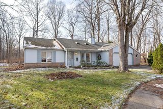 9902 Spur Creek Court, Fort Wayne, IN 46825