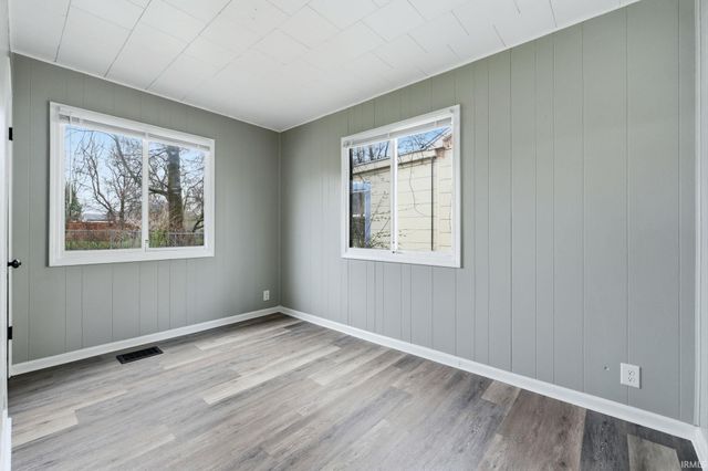 1833 Cherokee Road, Fort Wayne, IN 46808