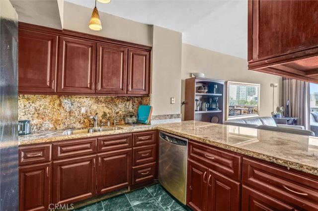 969 Hilgard Avenue 706, Los Angeles, CA 90024