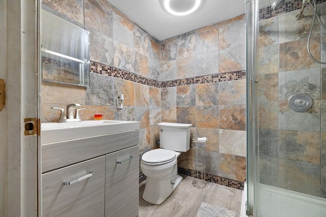 35 Burnap St., Auburn, MA 01501