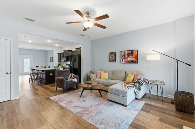 809 Bradburn Village Way, Antioch, TN 37013