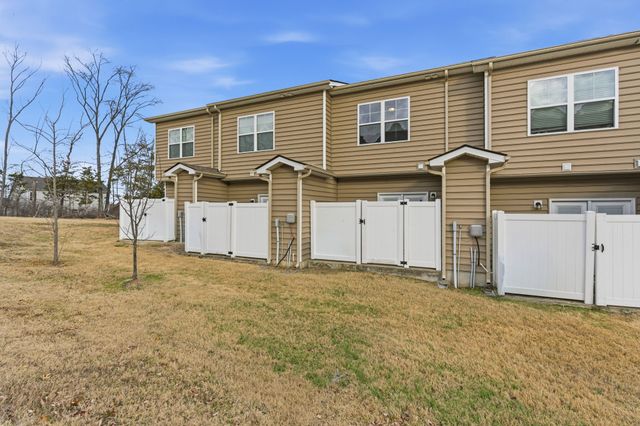 809 Bradburn Village Way, Antioch, TN 37013