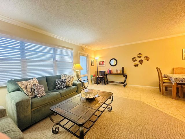 2007 Islewood D 2007, Deerfield Beach, FL 33442