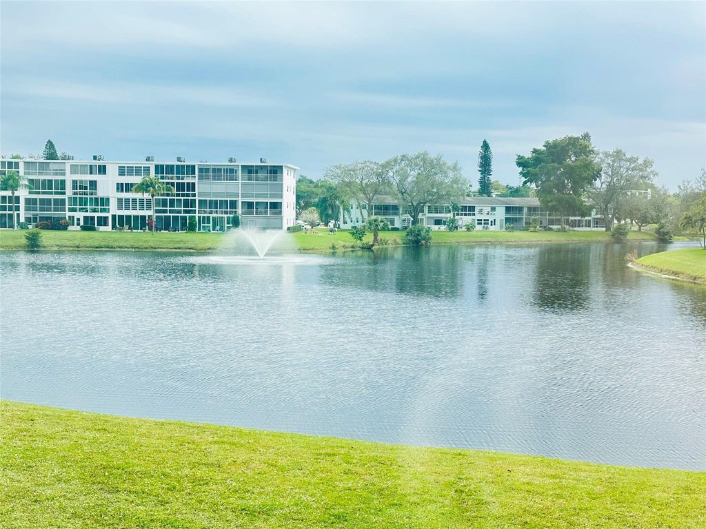 2007 Islewood D 2007, Deerfield Beach, FL 33442