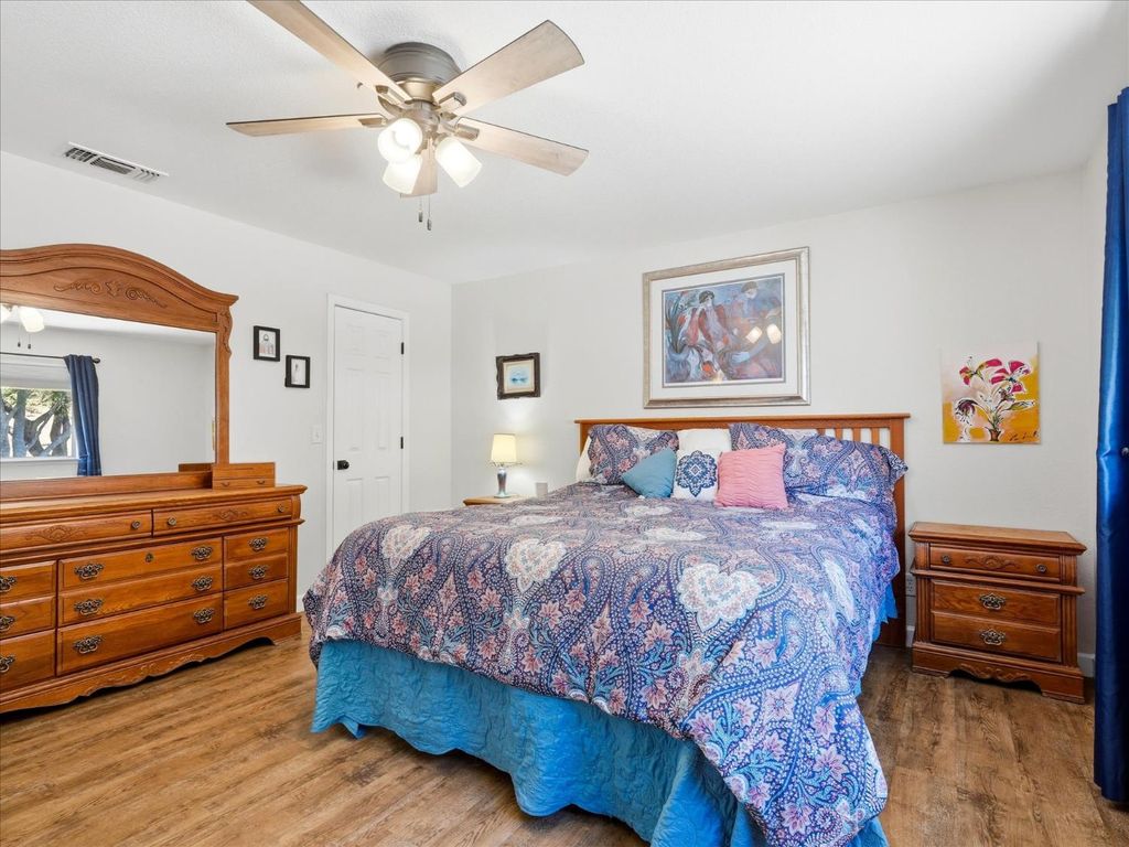 Image 23 of property listing at 30491 Sentinel Drive, Coarsegold, CA 93614