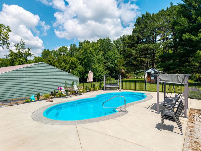 2003 Merlin Avenue, Somerset, KY 42503