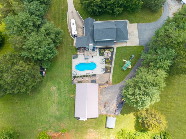 2003 Merlin Avenue, Somerset, KY 42503