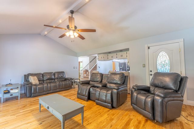 2003 Merlin Avenue, Somerset, KY 42503