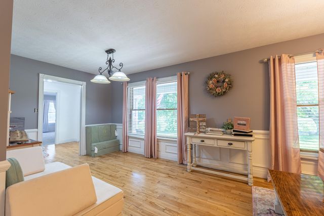 2003 Merlin Avenue, Somerset, KY 42503
