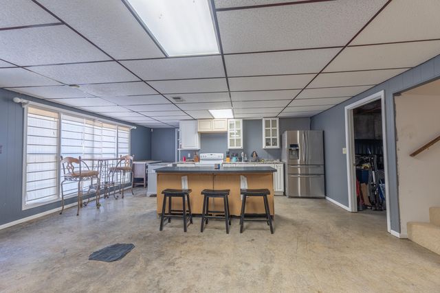 2003 Merlin Avenue, Somerset, KY 42503