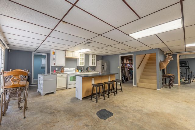 2003 Merlin Avenue, Somerset, KY 42503