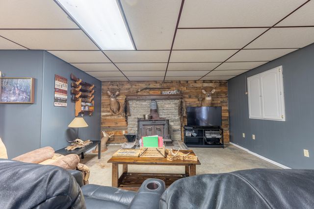 2003 Merlin Avenue, Somerset, KY 42503