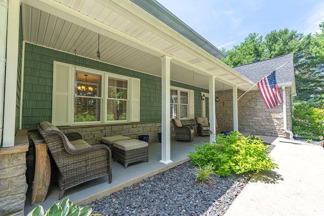 2003 Merlin Avenue, Somerset, KY 42503