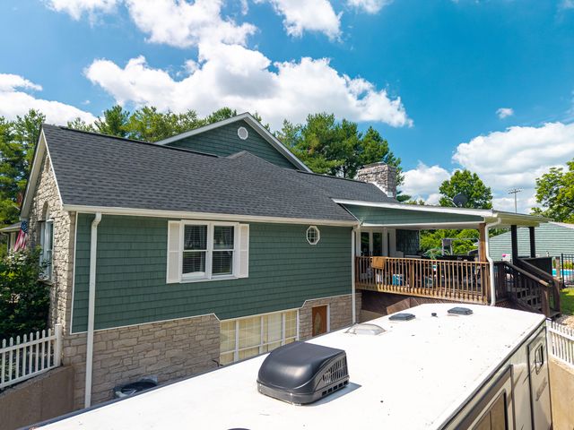 2003 Merlin Avenue, Somerset, KY 42503