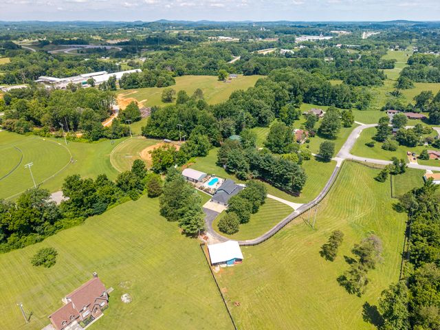 2003 Merlin Avenue, Somerset, KY 42503