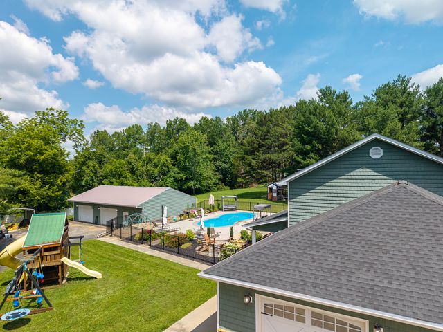 2003 Merlin Avenue, Somerset, KY 42503