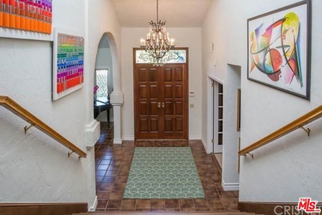 4949 PALOMAR Drive, Tarzana (los Angeles), CA 91356