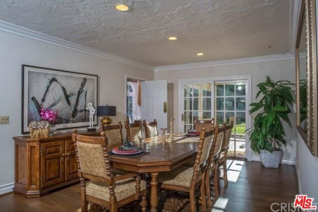 4949 PALOMAR Drive, Tarzana (los Angeles), CA 91356