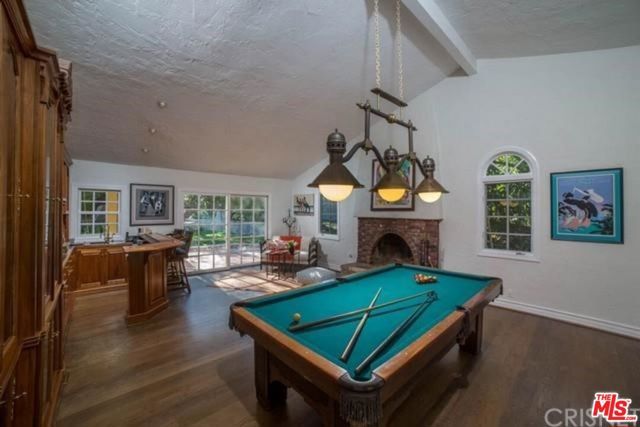 4949 PALOMAR Drive, Tarzana (los Angeles), CA 91356