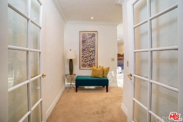 4949 PALOMAR Drive, Tarzana (los Angeles), CA 91356