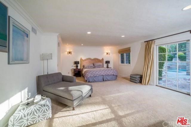 4949 PALOMAR Drive, Tarzana (los Angeles), CA 91356