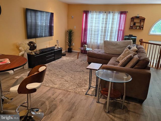 8142 MALLARD SHORE DR, Laurel, MD 20724