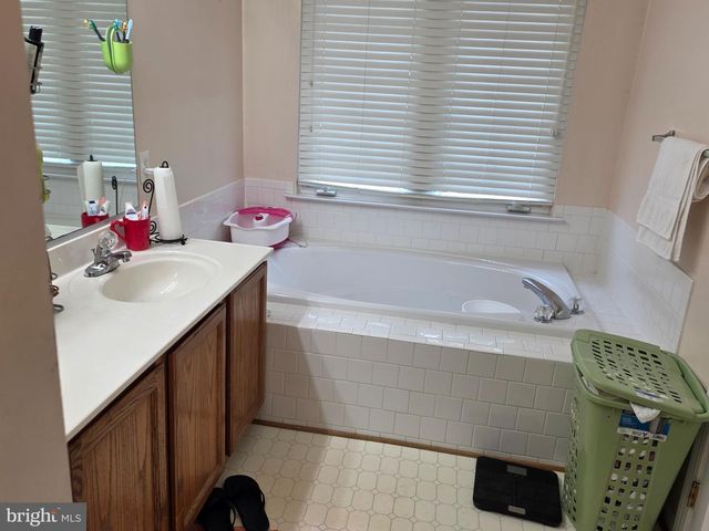 8142 MALLARD SHORE DR, Laurel, MD 20724
