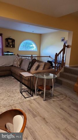 8142 MALLARD SHORE DR, Laurel, MD 20724