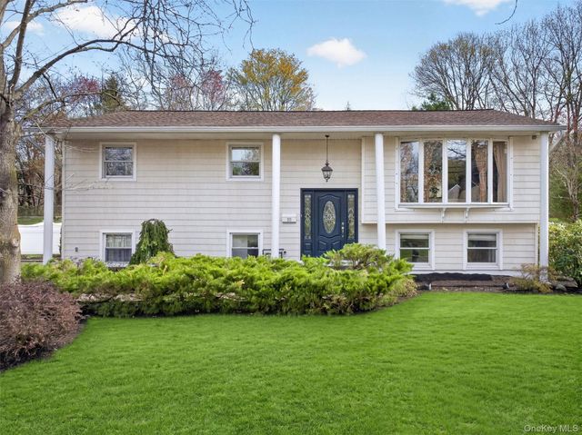 10 Michael Drive, Blauvelt, NY 10913