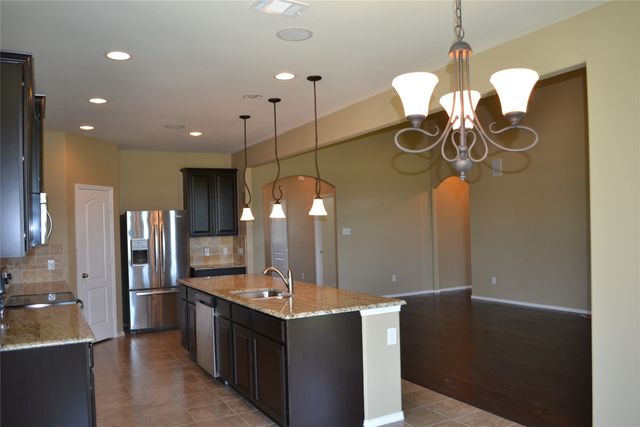 917 Swan Ridge Drive, Sherman, TX 75092