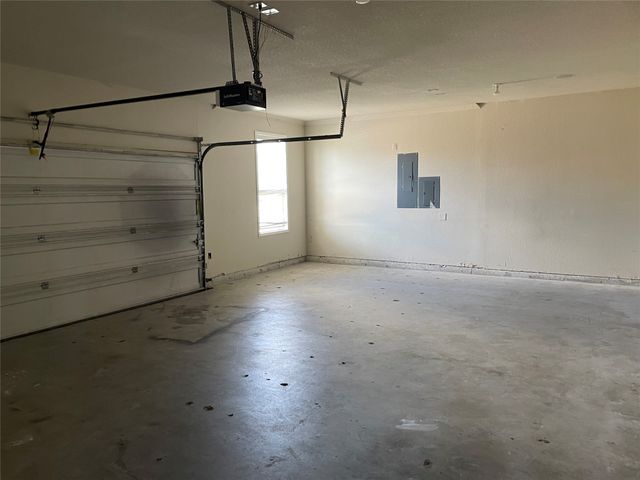 917 Swan Ridge Drive, Sherman, TX 75092