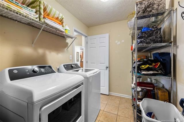 3313 Geyser Peak Road, Fayetteville, NC 28306