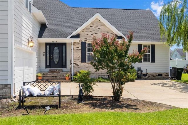 3313 Geyser Peak Road, Fayetteville, NC 28306