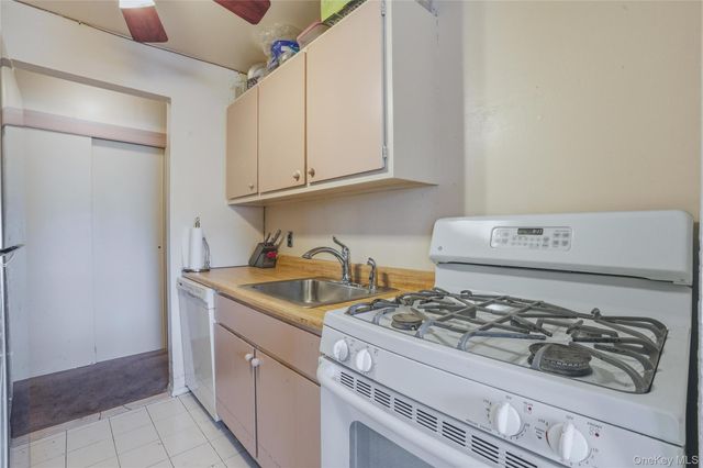 2241 Palmer Avenue 4M, New Rochelle, NY 10801