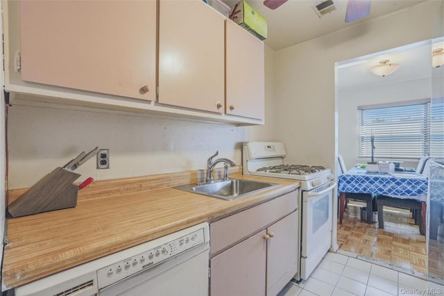 2241 Palmer Avenue 4M, New Rochelle, NY 10801
