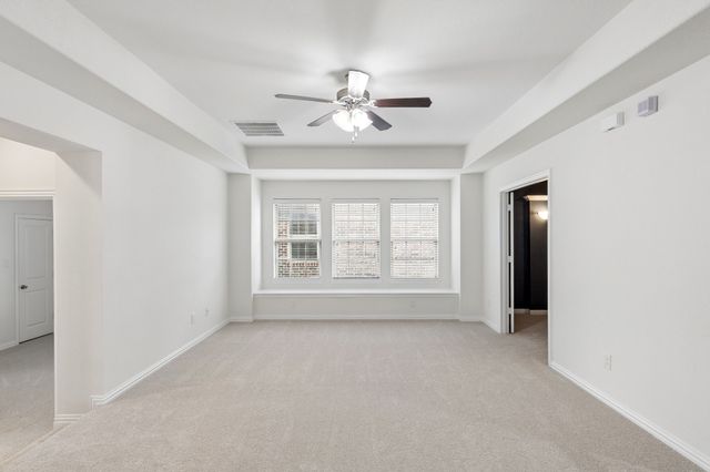 400 Warwick Boulevard, Lewisville, TX 75056